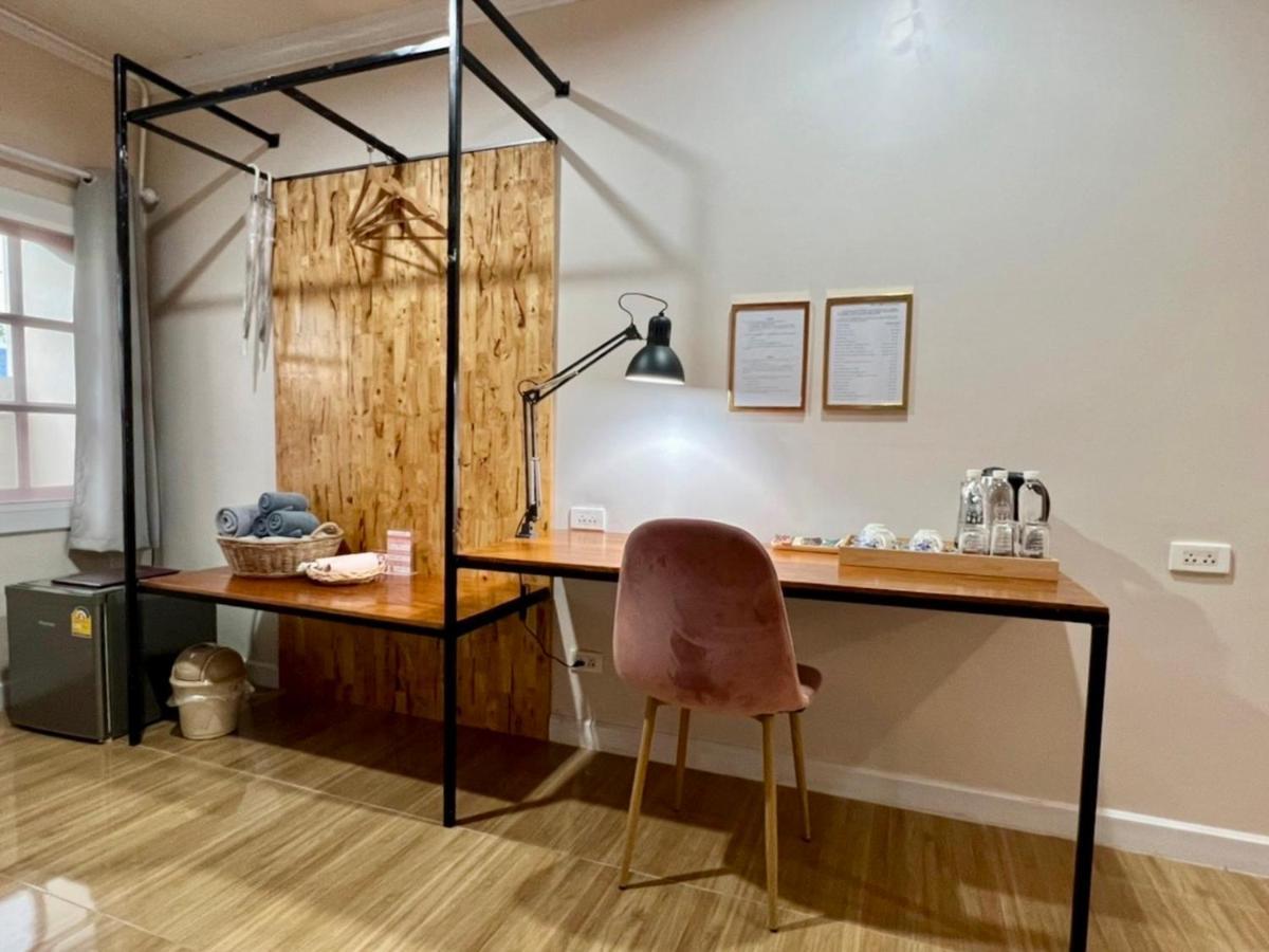 Funwan Hotel Li Екстериор снимка