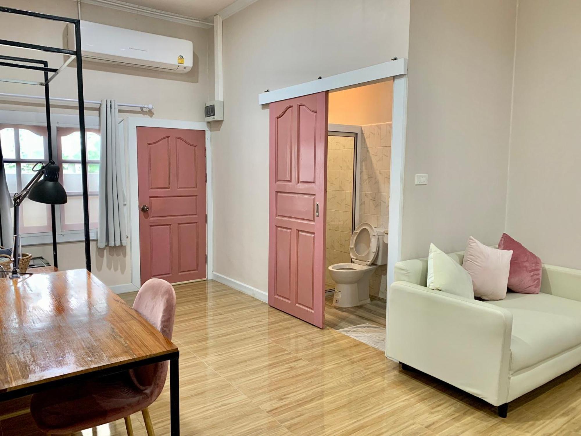 Funwan Hotel Li Екстериор снимка